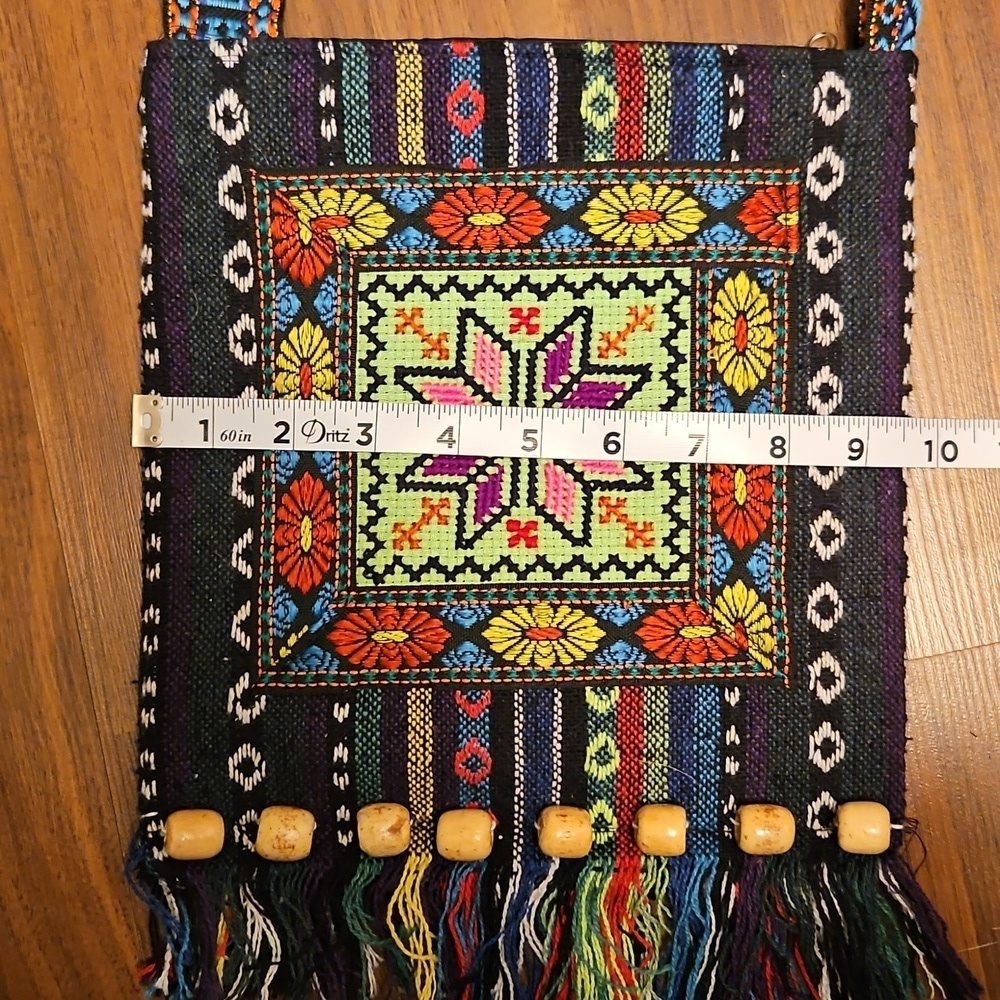 Boho Crossbody Bag Aztec/Mexican Design w Fringe & Wooden Beads Woven Pattern - Picture 9 of 10